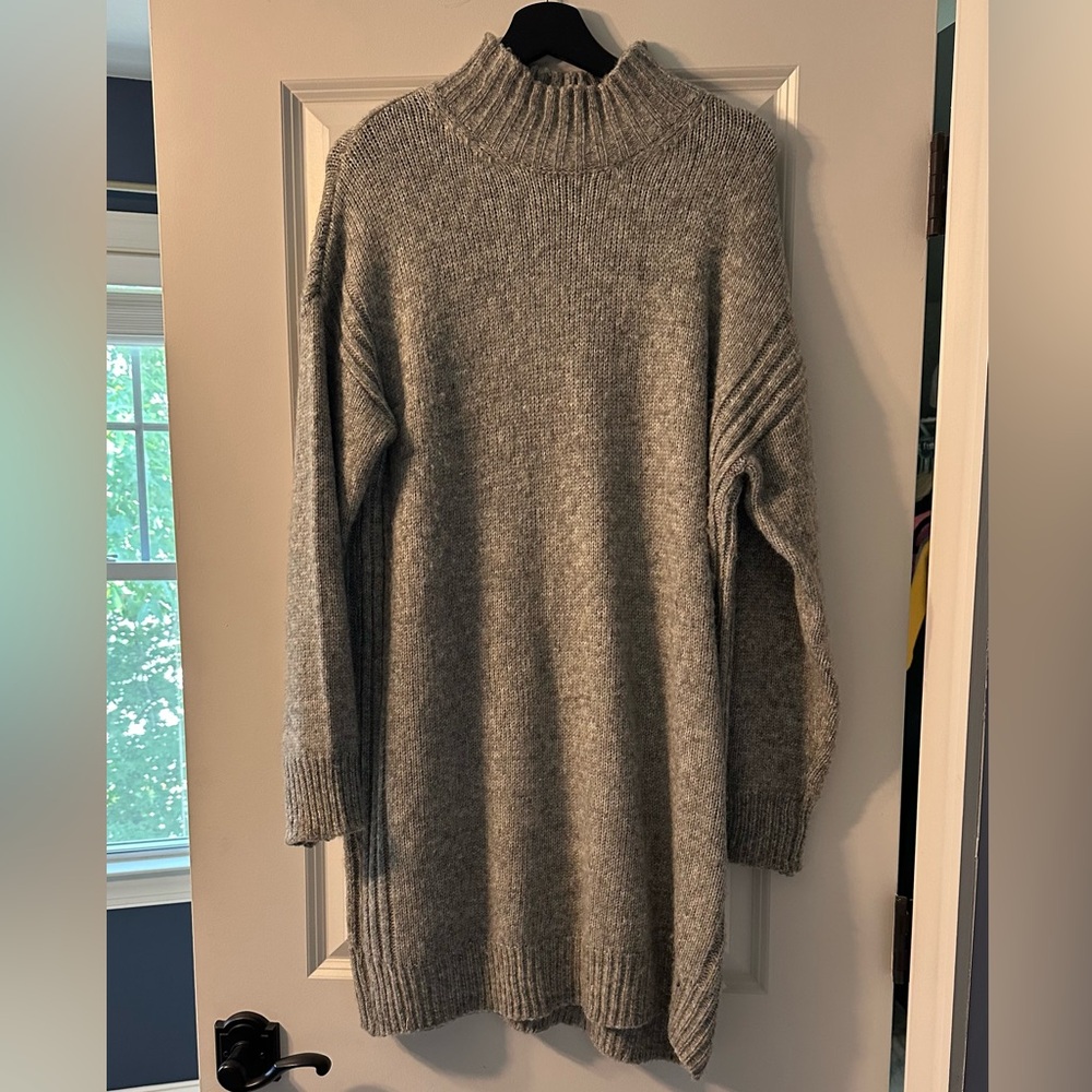 Primark Gray Turtleneck Sweater